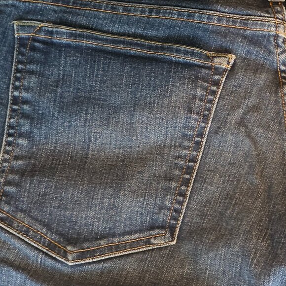 Imogene and Willie Blue Denim Jeans size 33 wide leg preowned great condition - Picture 4 of 10
